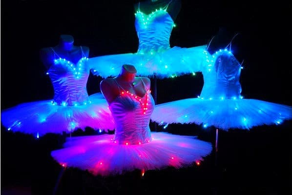 Светящийся костюм, светодиодная одежда купить недорого в 2026 году